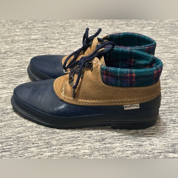 Baffin Shoes - Ladies Waterproof Ducky Boots Size 9 - Baffin Brand